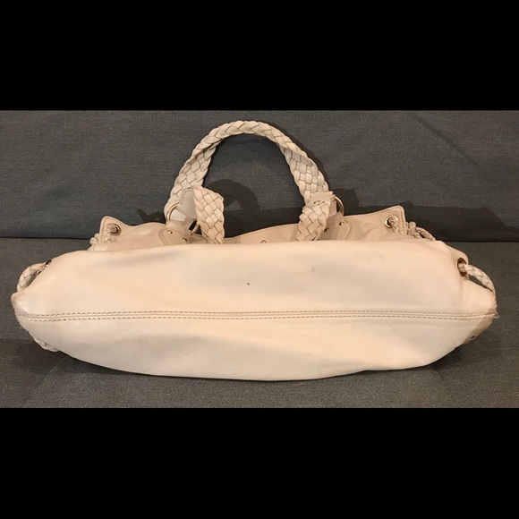 Michael Kors Winter White Leather Handbag - Picture 5 of 8